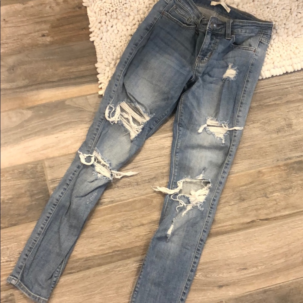 Day trip skinny jeans with tears